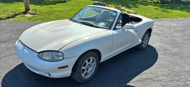 2000 Mazda MX-5 Miata