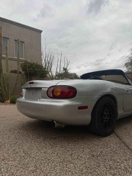 2000 Mazda NB MX-5 Miata - Image 8 of 18