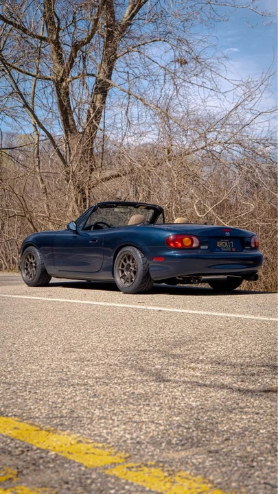 2000 Mazda NB MX-5 Miata - Image 9 of 11