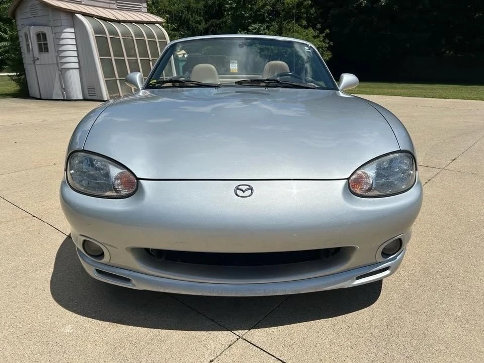 2000 Mazda NB MX-5 Miata - Image 10 of 20