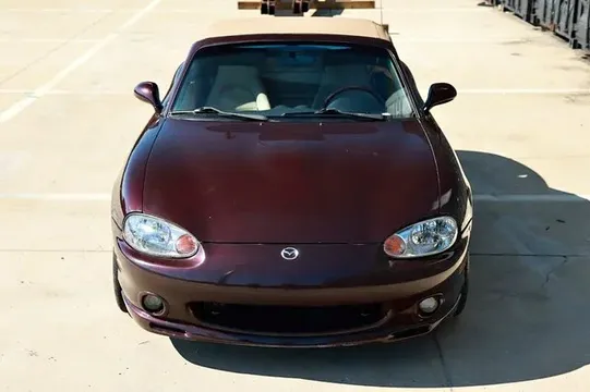 2000 Mazda MX-5 Miata