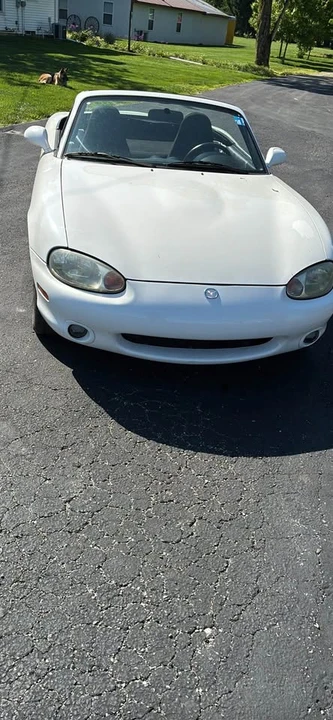 2000 Mazda NB MX-5 Miata - Image 9 of 9