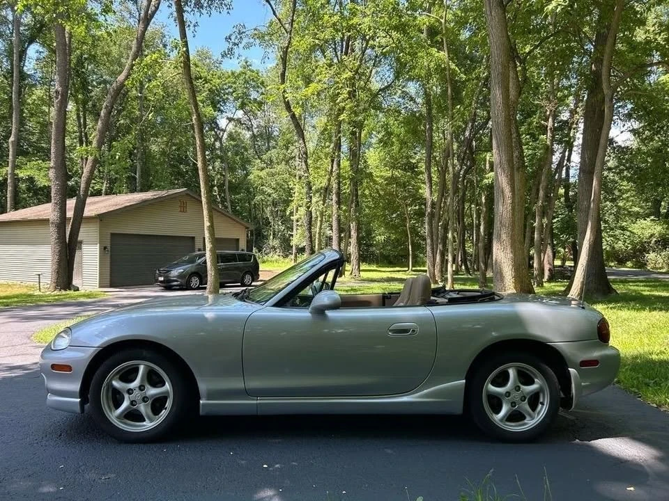 2000 Mazda NB MX-5 Miata - Image 16 of 20