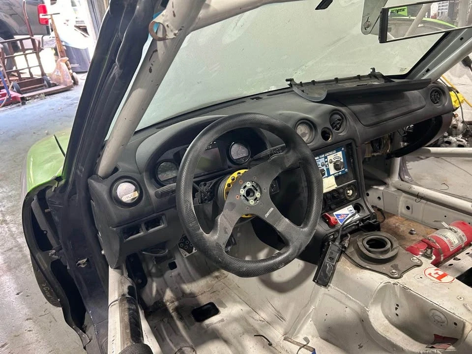 2000 Mazda NB MX-5 Miata - Image 5 of 14