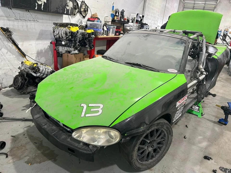 2000 Mazda NB MX-5 Miata - Image 3 of 14
