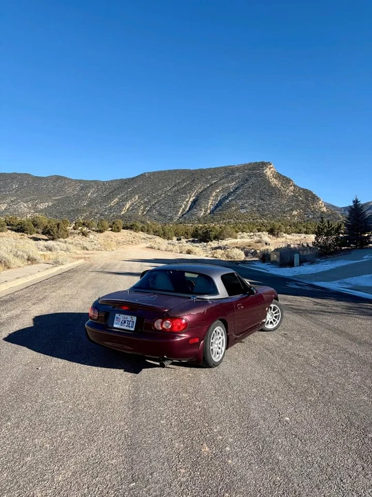 2000 Mazda NB MX-5 Miata - Image 4 of 7