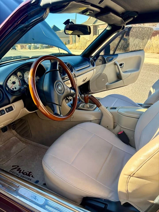 2000 Mazda NB MX-5 Miata - Image 2 of 7