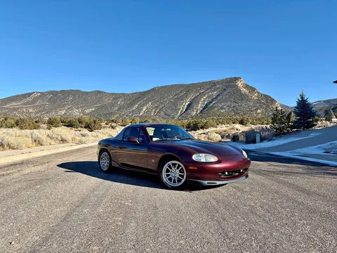 2000 Mazda MX-5 Miata 10th Anniversary Convertible