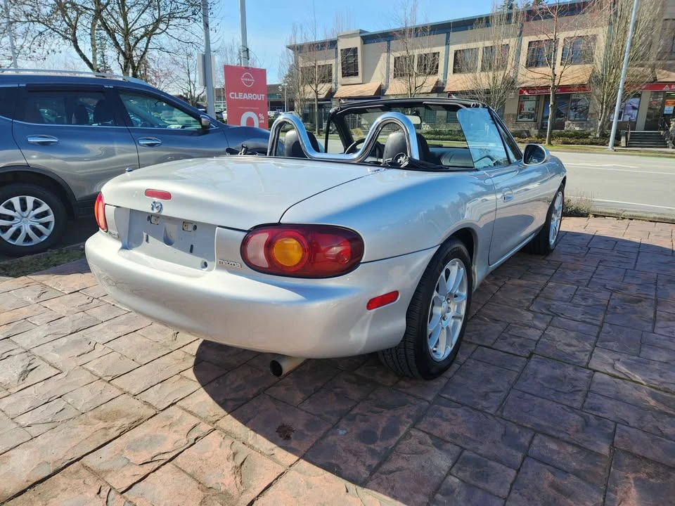 2000 Mazda NB MX-5 Miata - Image 4 of 8