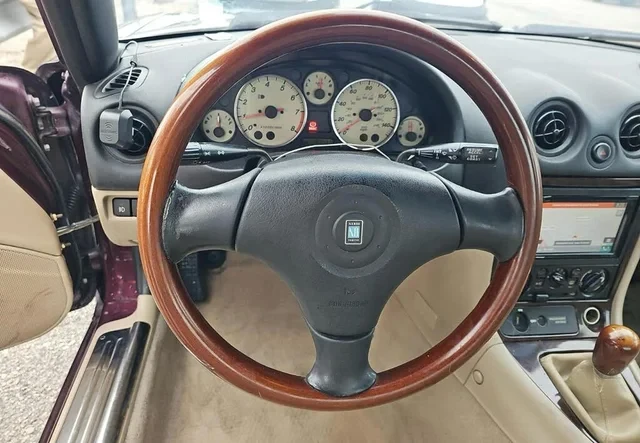 2000 Mazda NB MX-5 Miata - Image 12 of 16