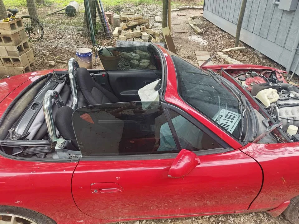 2000 Mazda NB MX-5 Miata - Image 8 of 13