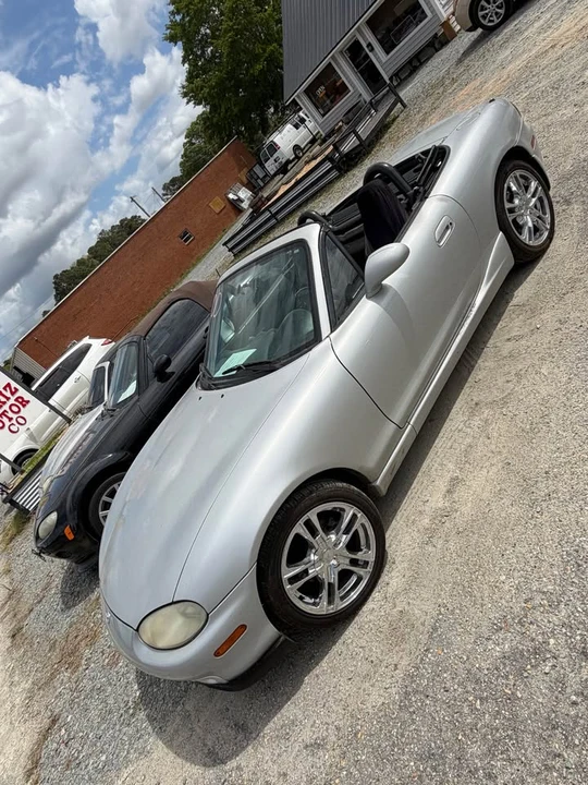 2000 Mazda NB MX-5 Miata - Image 10 of 12