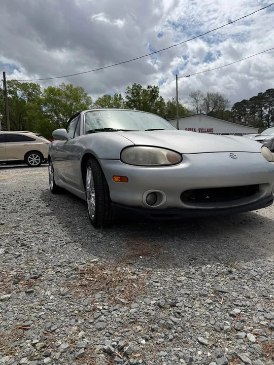 2000 Mazda NB MX-5 Miata - Image 2 of 12