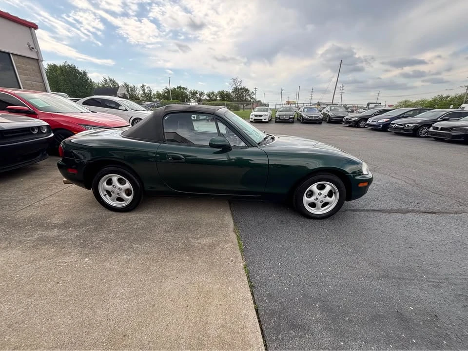 2000 Mazda NB MX-5 Miata - Image 4 of 5