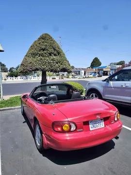 2000 Mazda MX-5 Miata Base