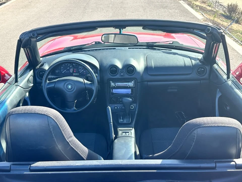2000 Mazda NB MX-5 Miata - Image 8 of 9