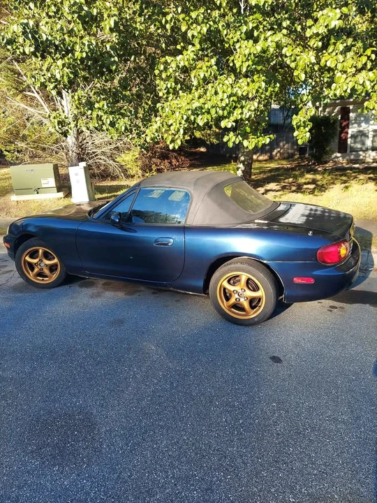 2000 Mazda NB MX-5 Miata - Image 6 of 17