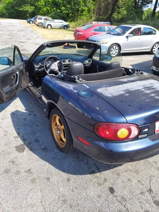2000 Mazda NB MX-5 Miata - Image 8 of 17