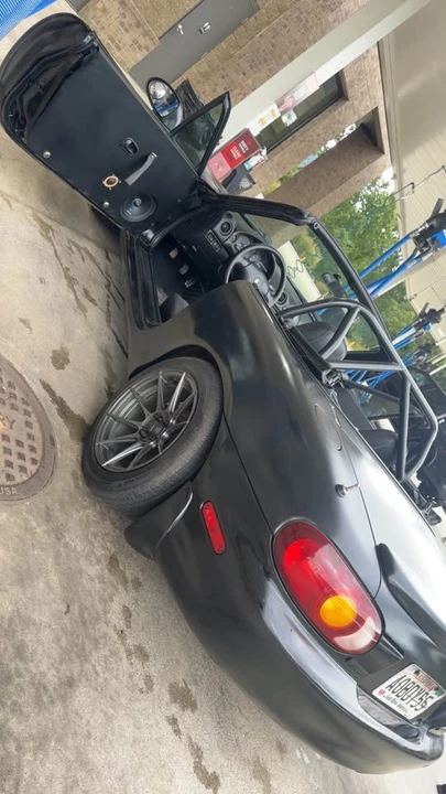 2000 Mazda NB MX-5 Miata - Image 4 of 13