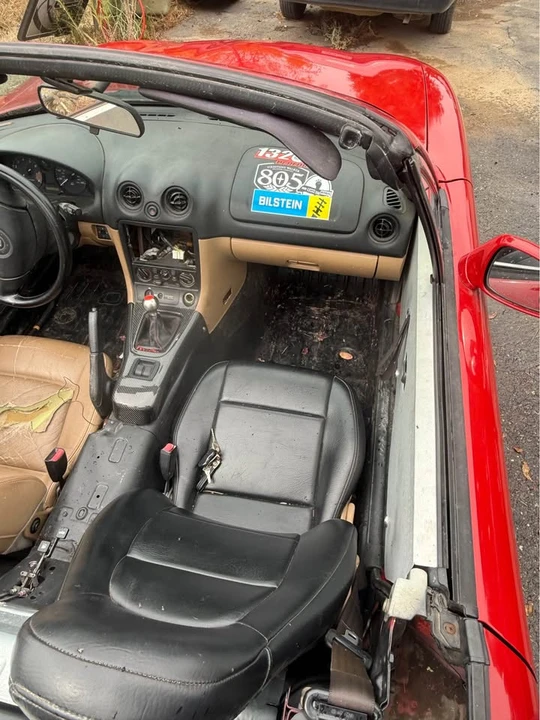 2000 Mazda NB MX-5 Miata - Image 12 of 18