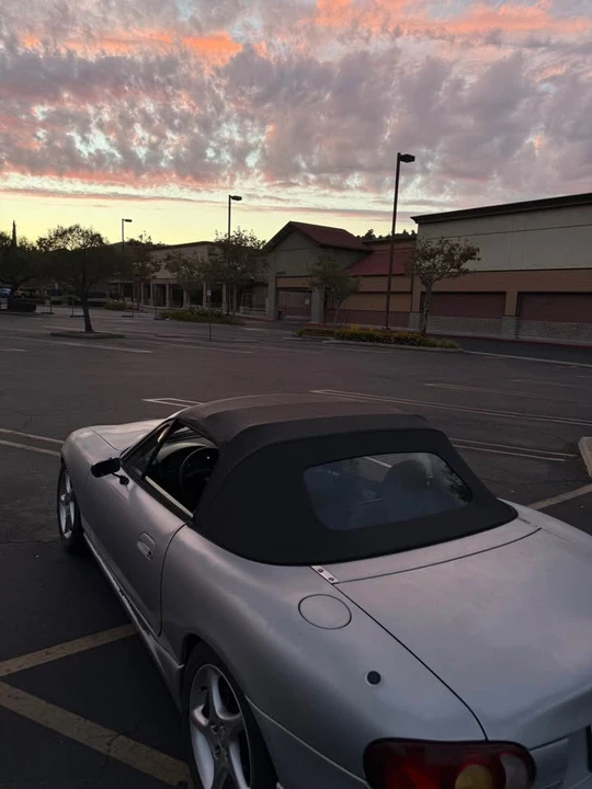 2000 Mazda NB MX-5 Miata - Image 6 of 13