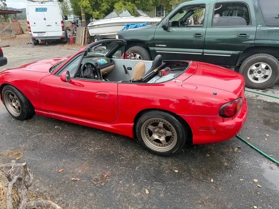 2000 Mazda NB MX-5 Miata - Image 4 of 18
