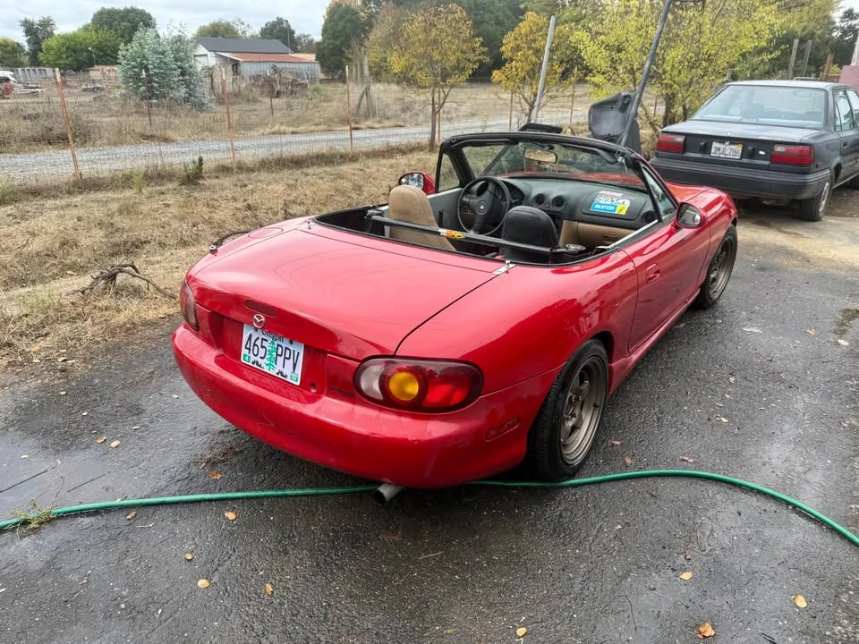 2000 Mazda NB MX-5 Miata - Image 7 of 18