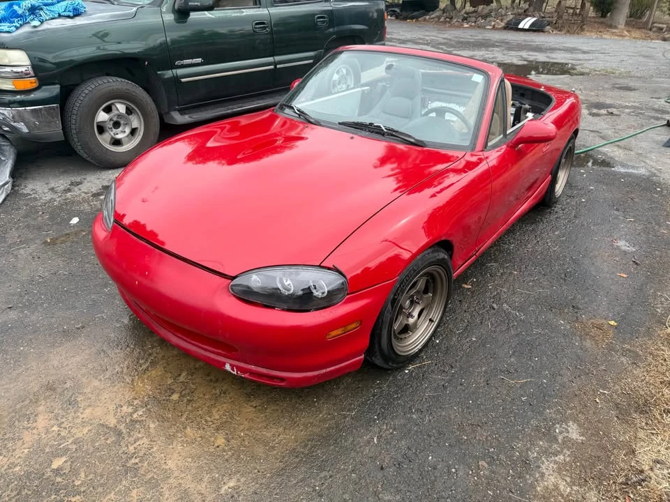 2000 Mazda NB MX-5 Miata - Image 2 of 18
