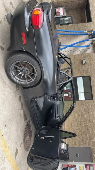2000 Mazda NB MX-5 Miata - Image 5 of 13