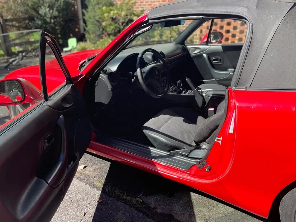 2000 Mazda NB MX-5 Miata - Image 5 of 7