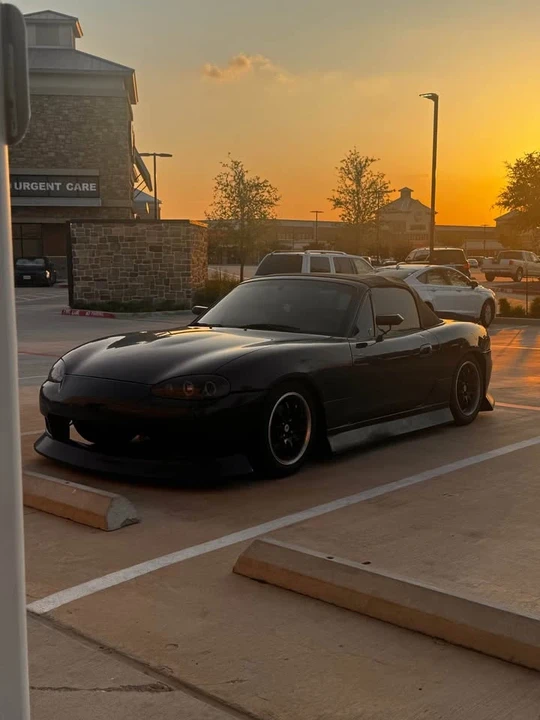 2000 Mazda NB MX-5 Miata - Image 8 of 9