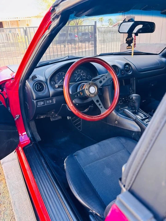 2000 Mazda NB MX-5 Miata - Image 2 of 5