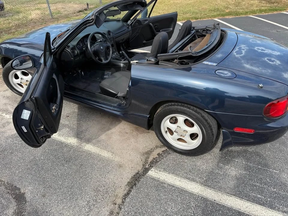 2000 Mazda NB MX-5 Miata - Image 3 of 12