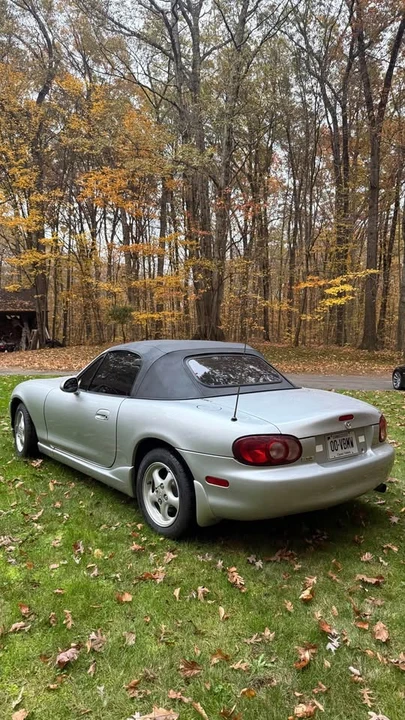 2000 Mazda NB MX-5 Miata - Image 2 of 20