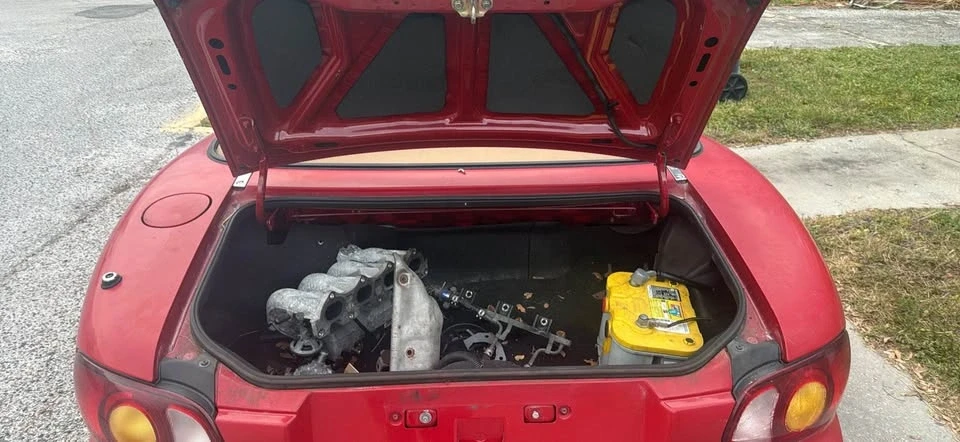 2000 Mazda NB MX-5 Miata - Image 6 of 8