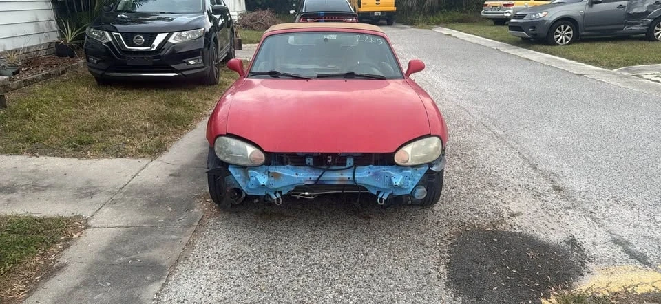 2000 Mazda NB MX-5 Miata - Image 4 of 8