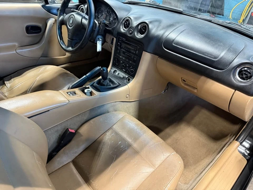 2000 Mazda NB MX-5 Miata - Image 4 of 4