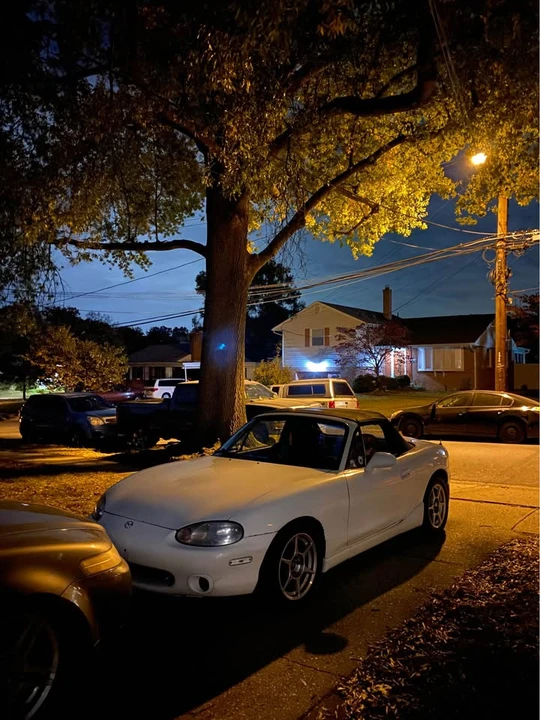 2000 Mazda NB MX-5 Miata - Image 4 of 11