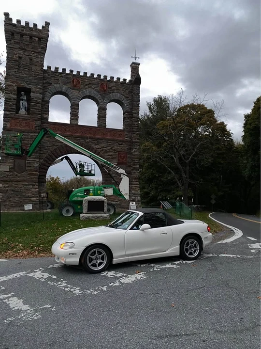 2000 Mazda NB MX-5 Miata - Image 6 of 11