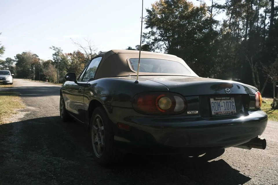 2000 Mazda NB MX-5 Miata - Image 5 of 20