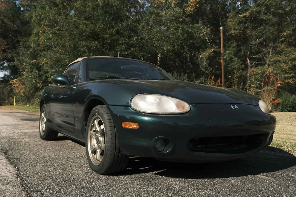 2000 Mazda NB MX-5 Miata - Image 2 of 20