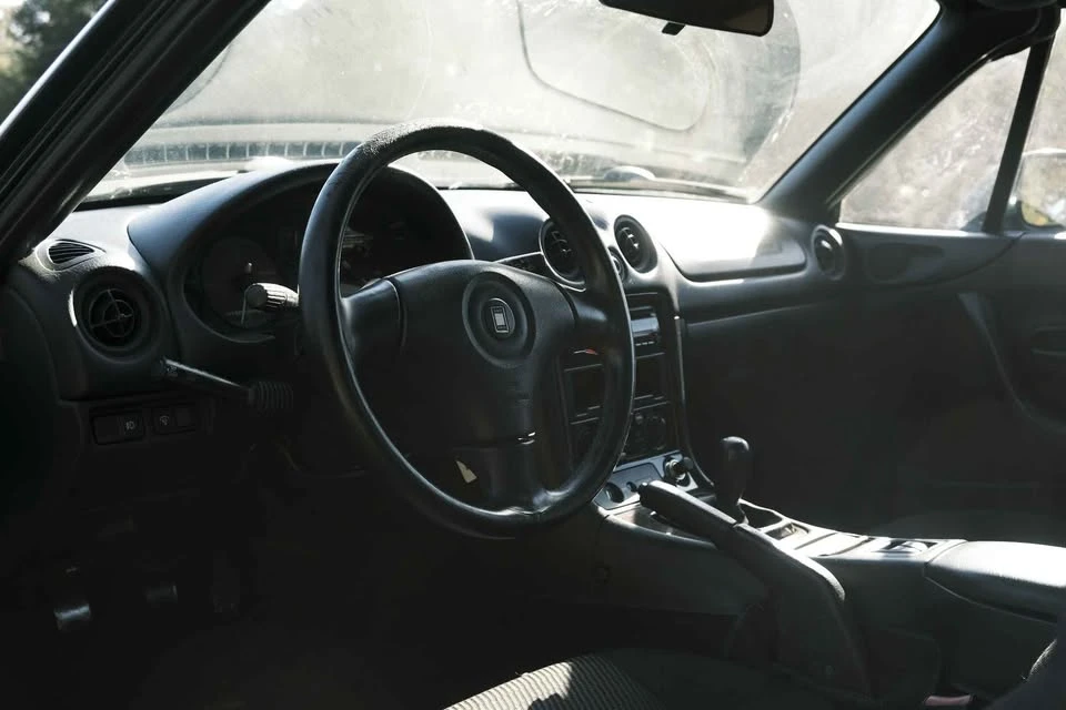2000 Mazda NB MX-5 Miata - Image 12 of 20