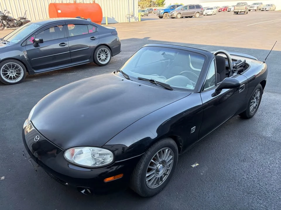 2000 Mazda NB MX-5 Miata - Image 4 of 4