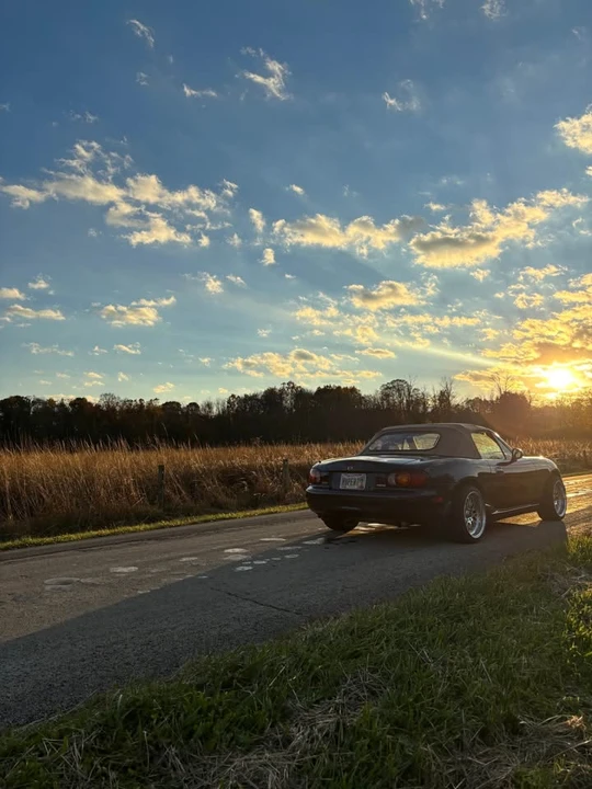 2000 Mazda NB MX-5 Miata - Image 5 of 6