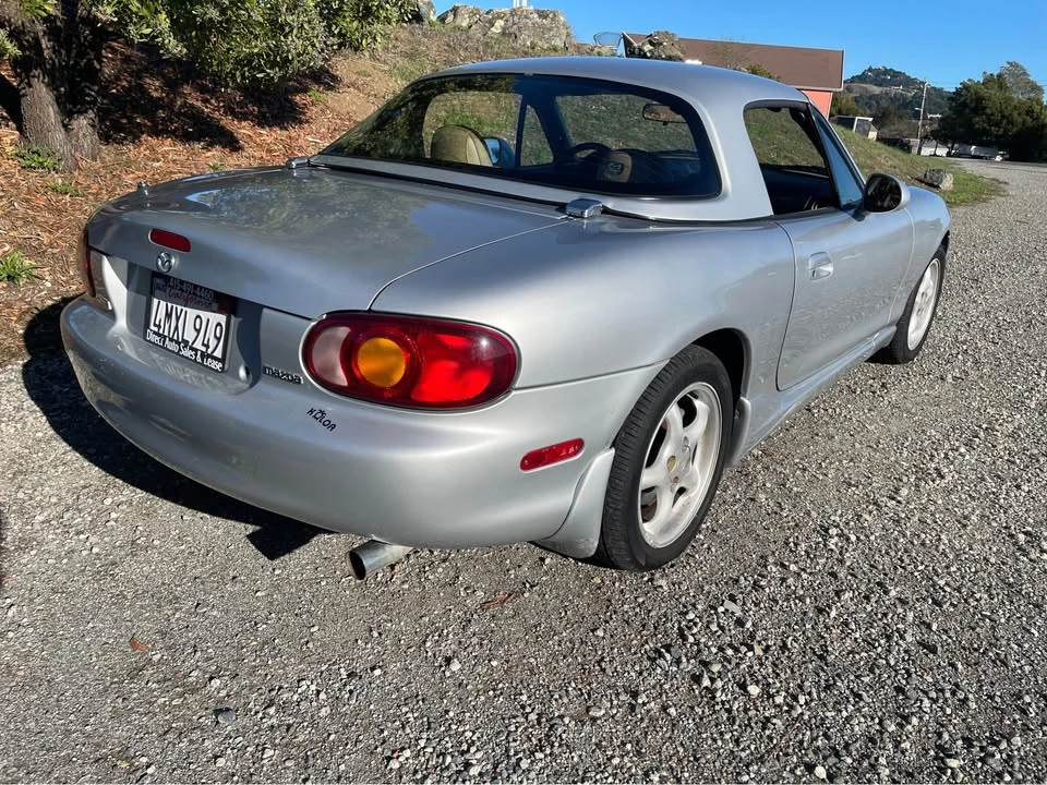 2000 Mazda NB MX-5 Miata - Image 2 of 18