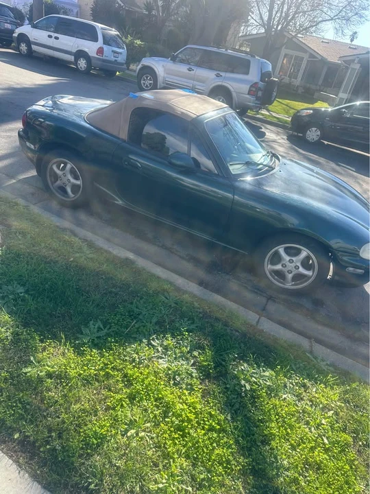 2000 Mazda NB MX-5 Miata - Image 4 of 8