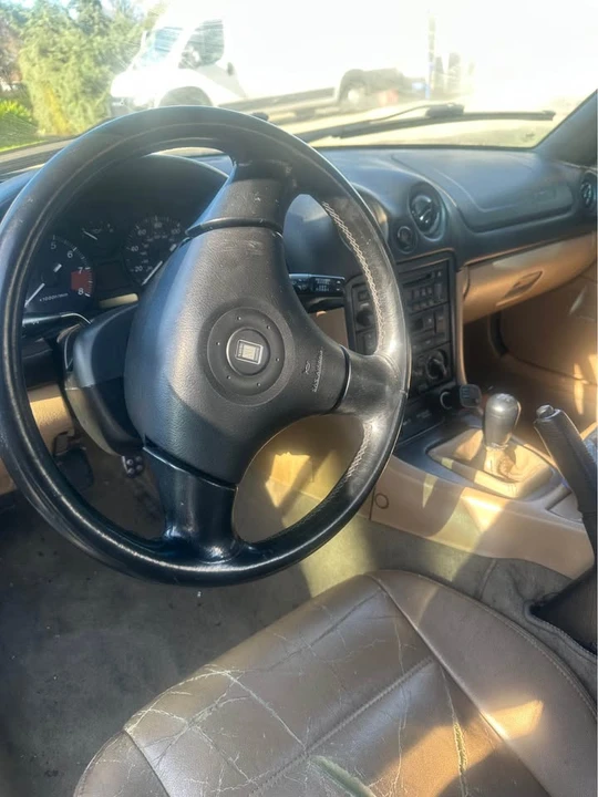 2000 Mazda NB MX-5 Miata - Image 6 of 8