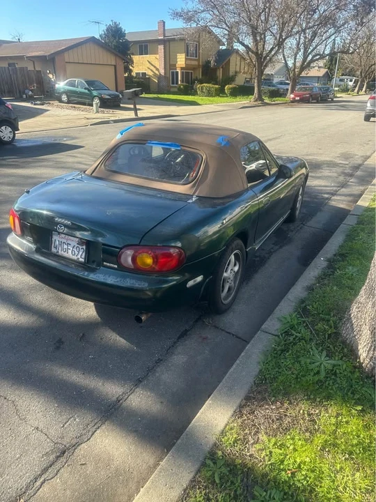 2000 Mazda NB MX-5 Miata - Image 2 of 8