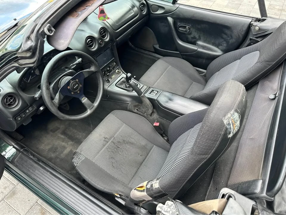 2000 Mazda NB MX-5 Miata - Image 8 of 9