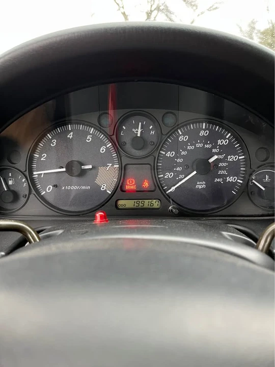 2000 Mazda NB MX-5 Miata - Image 4 of 11